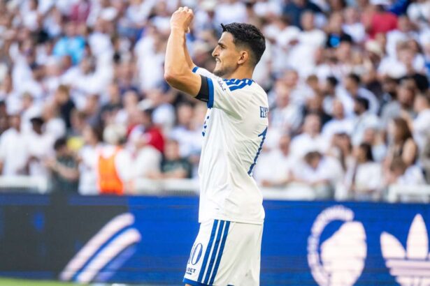 FC Copenhaga realizeaza a treia victorie consecutiva cu hattrick ul lui Elyounoussi in Silkeborg