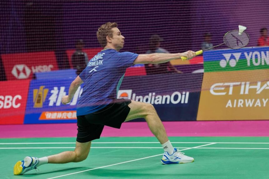 Gemke Socheaza Superstarul Indonezian pentru a continua parcursul remarcabil la Campionatul Mondial de Badminton