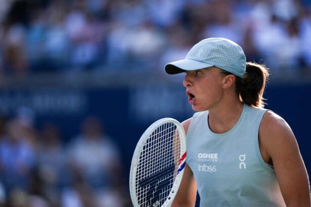 Iga Swiatek domina finala Canada Masters pentru a invinge Elena Rybakina si a securiza al 12 lea titlu WTA 1000