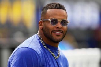 Intoarcerea lui Aaron Donald la Rams e in crestere spune antrenorul Sean McVay