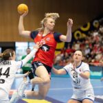 Jucatorul de handbal al lumii al anului spitalizat in durere severa dupa o tackle intensa