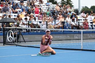 Kristina Liutova de 16 ani castiga titlul din Memphis in debutul ei in turneul WTA