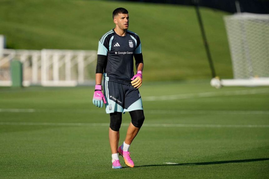 Manchester City Semneaza Portar Geronimo Rulli de la Marseille pe un Acord de Doua Ani