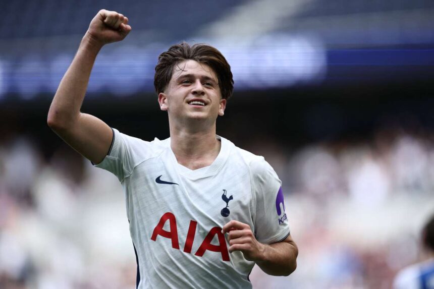Mikey Moore inscrie de doua ori conducand Spurs impotriva Hoffenheim in prima dintre cele doua amicale