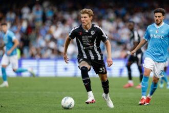 Oficial Fundasul Danez Thomas Kristensen Finalizeaza Transferul de la Udinese la Atalanta0A0AOficial Fundasul Danez Thomas Kristensen Finalizeaza Transferul de la Udinese la Atalanta