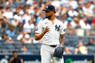 Piraii schimb pentru Camilo Doval de la Yankees