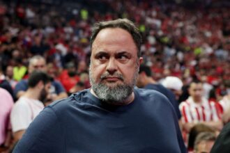 Proprietarul Nottingham Forest Marinakis da in judecata Crystal Palace cu privire la banner provocator
