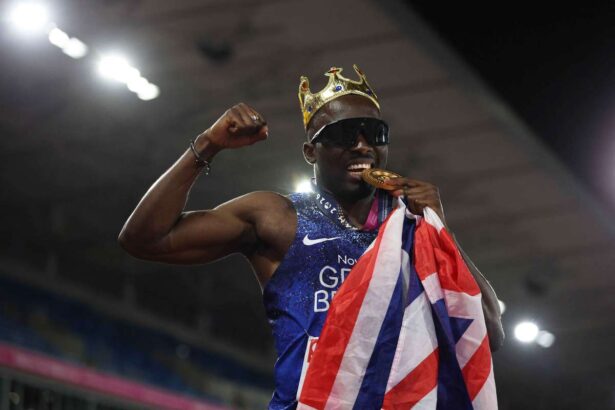 Romell Ghave isi castiga medalia de aur la 100m european dupa ce l a depasit pe campionul aparator marcell jacobs