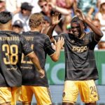 Substitu conform Ajax asigura victorie dificila in weekendul de deschidere impotriva echipei cu zece oameni PEC Zwolle