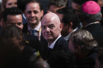 UEFA AFC si CONCACAF critica presedintele FIFA Infantino pentru vanzarea actiunilor la Cupa Mondiala