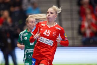 vedeta internationala daneza de handbal afara pentru luni din cauza unei accidentari la incheietura