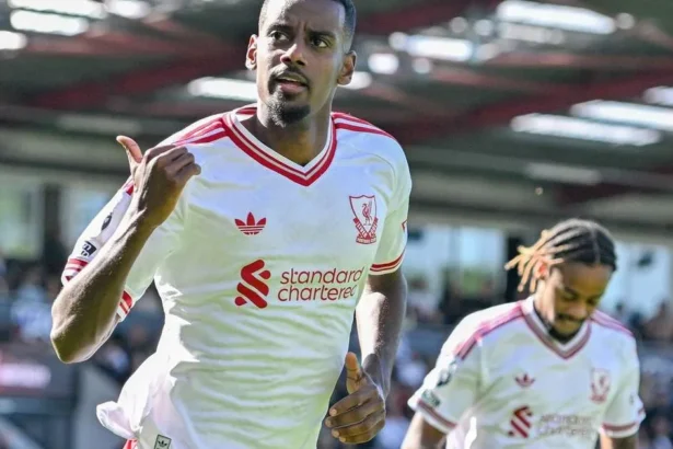 Antrenorul lui Liverpool, Andoni Iraola, vrea ca Alexander Isak să-și ridice nivelul