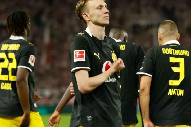 Dortmund continuă startul perfect de sezon cu o victorie muncită la Stuttgart
