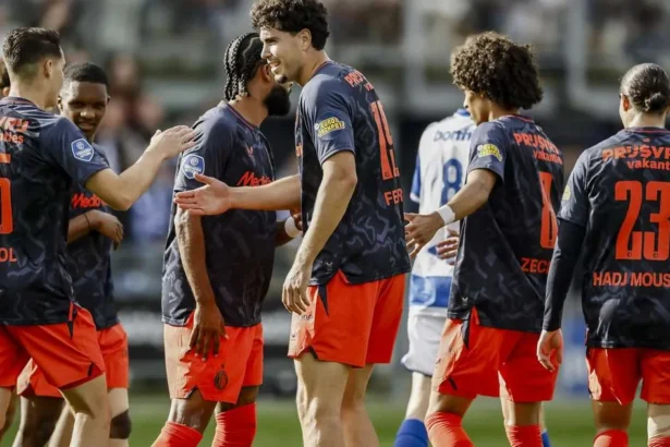 Fără stres pentru Feyenoord în victoria record cu șapte goluri în fața lui PEC Zwolle