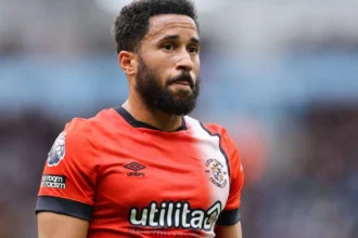 Fostul internațional englez Andros Townsend, strivit de o rolă de gazon în Thailanda