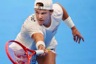 Holger Rune revine victorios în Cupa Davis după 11 luni de la accidentare