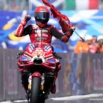 Marquez câștigă la San Marino și preia șefia după prăbușirea lui Bezzecchi