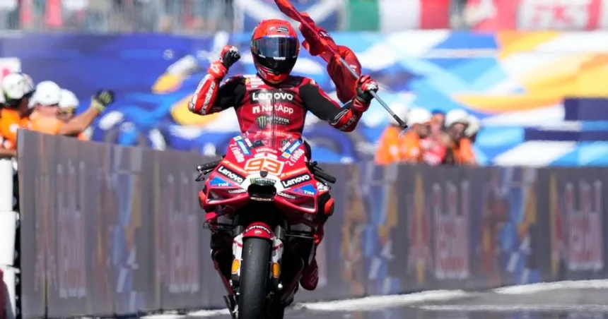 Marquez câștigă la San Marino și preia șefia după prăbușirea lui Bezzecchi