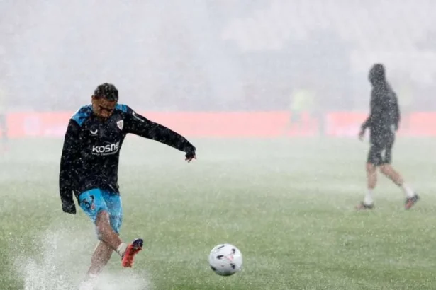 Meciul Athletic Club cu Levante, amânat din cauza terenului inundat