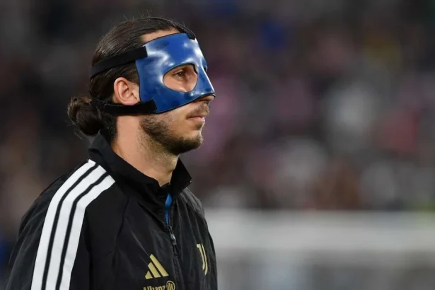 Portarul Juventus Kamil Grabara, operat la genunchi după ruptură de ligament