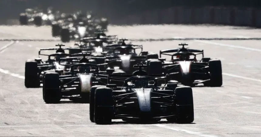 Russell îl învinge pe Verstappen în Marele Premiu al Azerbaidjanului