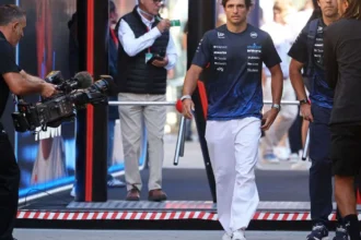 Sainz, penalizat cu 3 locuri în Spania pentru blocarea lui Bottas