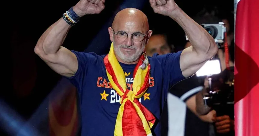 Selecționerul Spaniei, Luis de la Fuente, își prelungește contractul