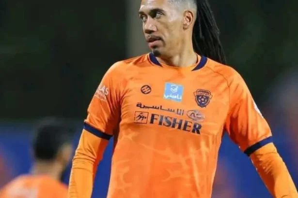 Smalling, fost fundaș la Man Utd, aproape de Porto din postură liberă