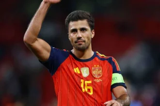 Spaniolă „încearcă constant să se îmbunătățească”, spune De la Fuente după victorie