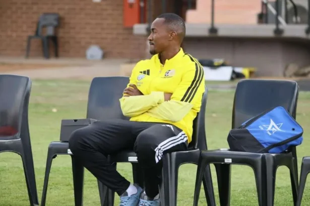 Steaua lui Orlando Pirates îl înlocuiește pe Lebo Maboe în lotul Bafana Bafana