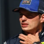 Verstappen depășește 100 de karturi în 13 tururi la Silverstone