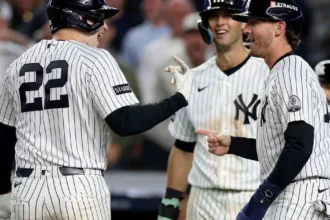 Yankees înving rivalii înfierbântați Red Sox în primul meci al seriei wildcard
