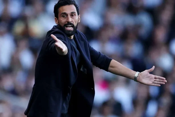 Antrenorul lui Fulham, Arbeloa, amendat pentru comentariile de după remiza cu Man Utd