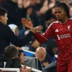Căpitanul lui Liverpool, Van Dijk, recunoaște că Ngumoha poate oferi mult mai mult