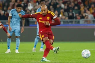 Dovbyk marchează din nou, Roma în formă trece cu 4 la Slovan Bratislava