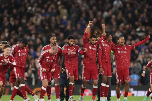 Liverpool și Man City înving Chelsea și Brighton la lovituri de departajare