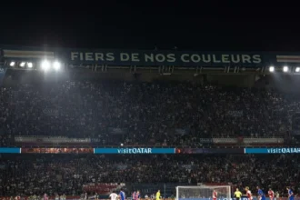 Meciul PSG - Lyon din Ligue 1, amânat până luni din cauza protestelor din Paris