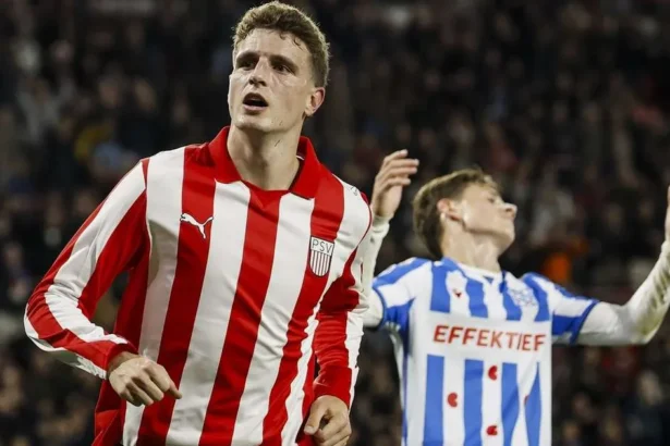 PSV reia sezonul Eredivisie cu o victorie facilă în fața lui Heerenveen