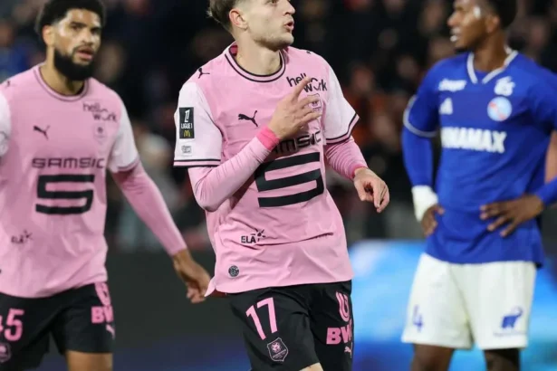 Rennes urcă pe primul loc în Ligue 1 după victoria cu Strasbourg