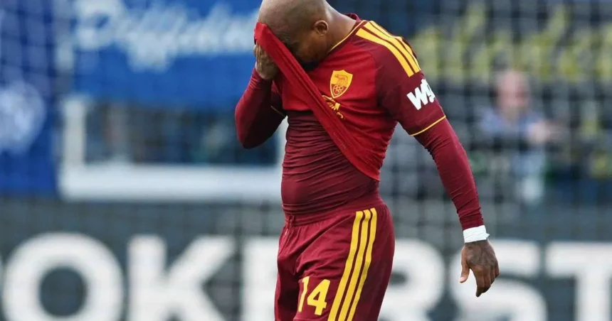 Roma rămâne neînvinsă după egalul cu Como, în ciuda eliminării lui Malen