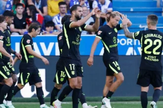 Romero decide pe final, Atleti învinge Alaves în 10 și continuă seria