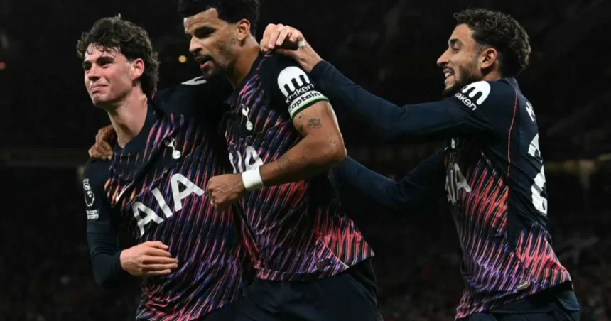 Tottenham, cu 10 oameni, egalează pe final la Manchester United