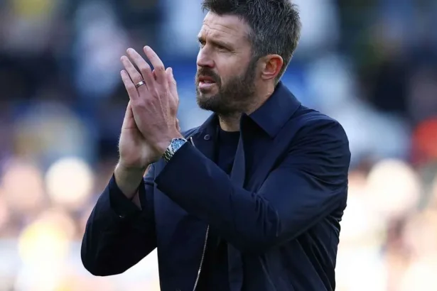 „Un pas înainte”: Carrick, sub presiune, vede părți pozitive în egalul cu Leeds